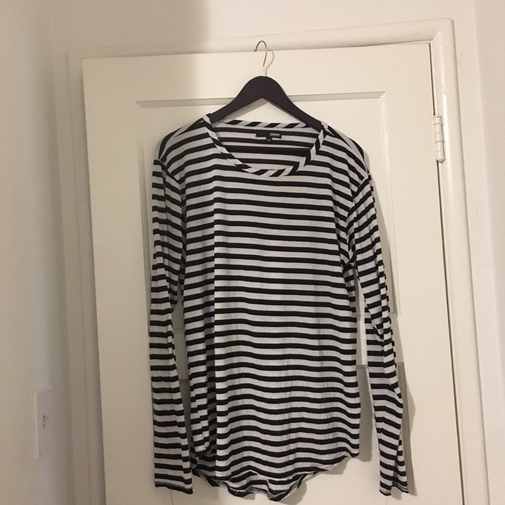 Long Sleeve Black N White Striped Shirt